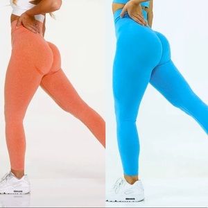 ✨NEW BUNDLE Contour Seamless Leggings!